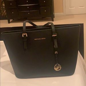 Michael Kors Tote